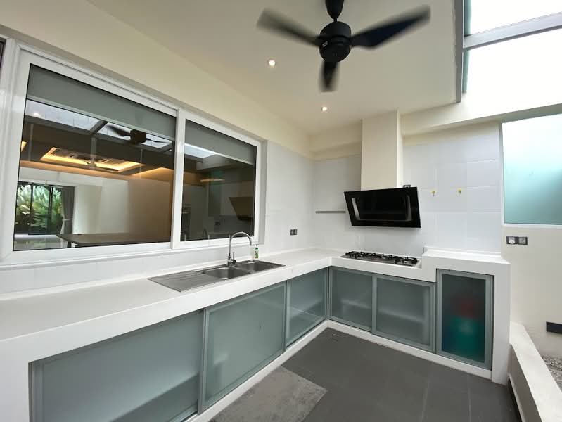 4-storey Terraced House for Sale in Bukit Kiara (Kuala Lumpur) - Lily Hun - Kitchen - PropertyGuru.com.my