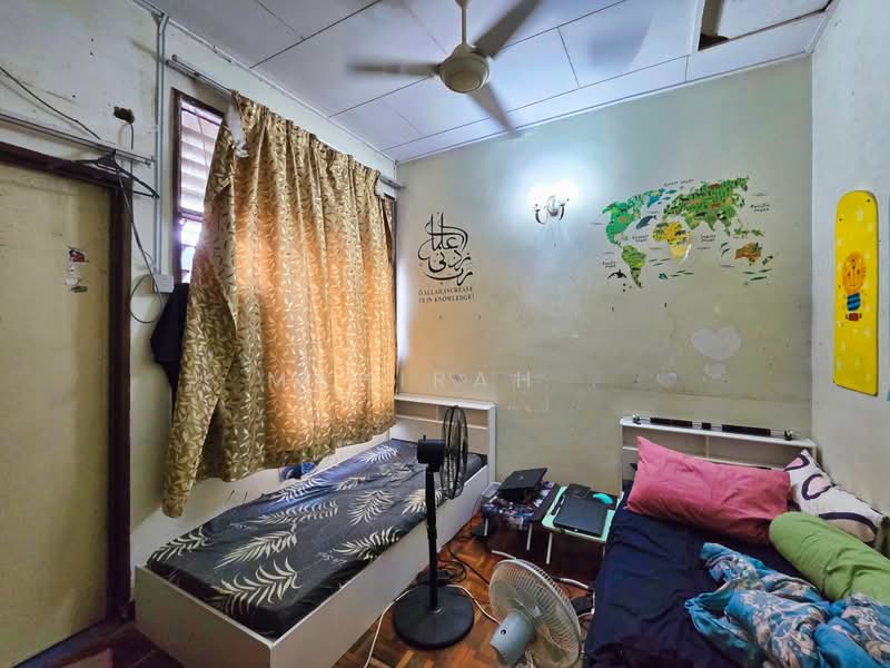 2-storey Terraced House for Sale in Bandar Baru Bangi (Selangor) - Mahirah . - Bedroom - PropertyGuru.com.my