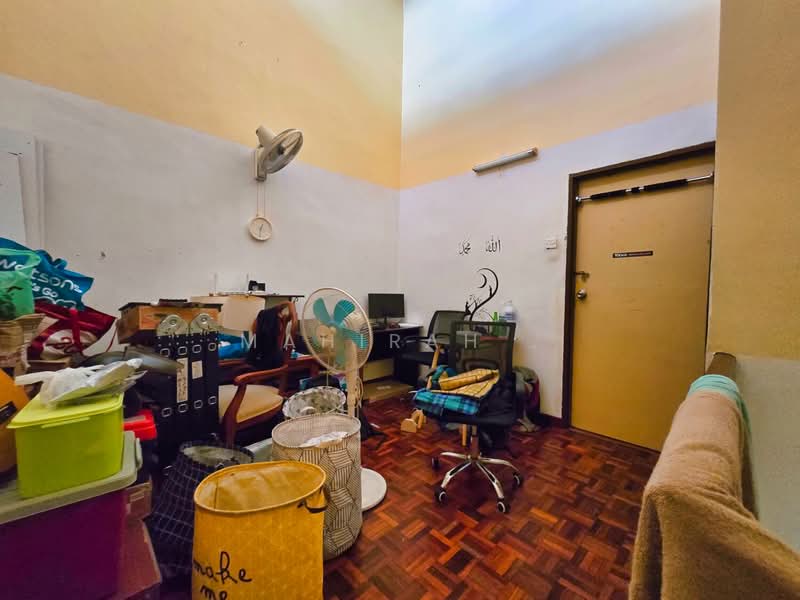 2-storey Terraced House for Sale in Bandar Baru Bangi (Selangor) - Mahirah . - Study - PropertyGuru.com.my