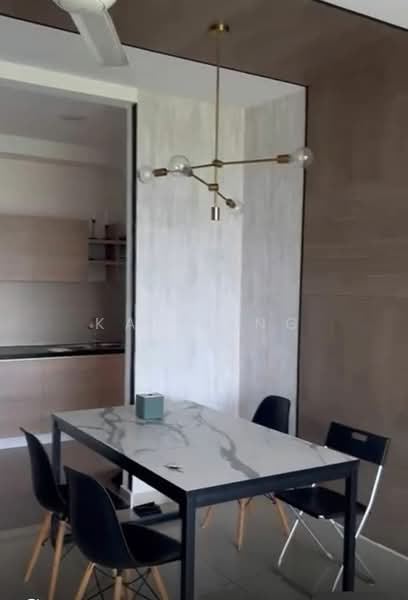 Pangsapuri untuk Disewa di Seri Austin Residence (Pangsapuri Seri Austin) - Kai Jing - Dining Room - PropertyGuru.com.my
