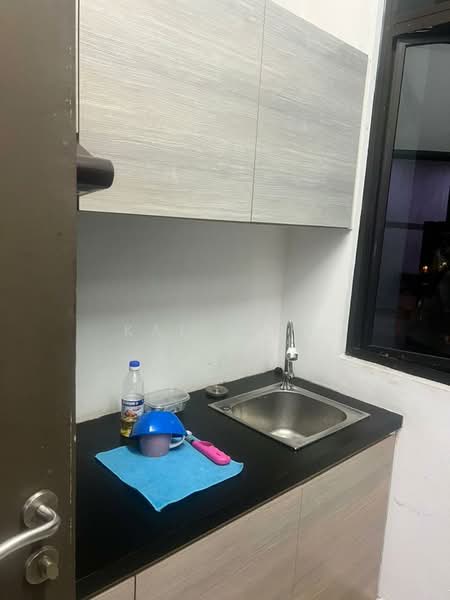 Pangsapuri untuk Disewa di Seri Austin Residence (Pangsapuri Seri Austin) - Kai Jing - Kitchen - PropertyGuru.com.my