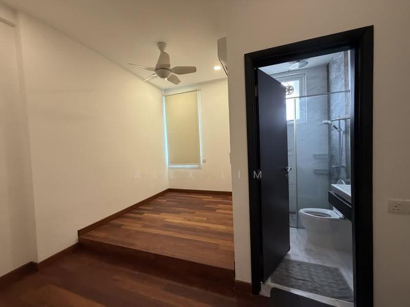 Kondominium untuk Disewa di The Cantonment - Alex Lim - Bathroom - PropertyGuru.com.my