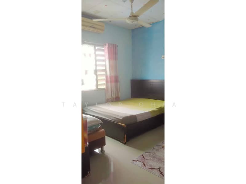 Apartment for Sale at Pangsapuri Putra - Taylor Chia - Bedroom - PropertyGuru.com.my