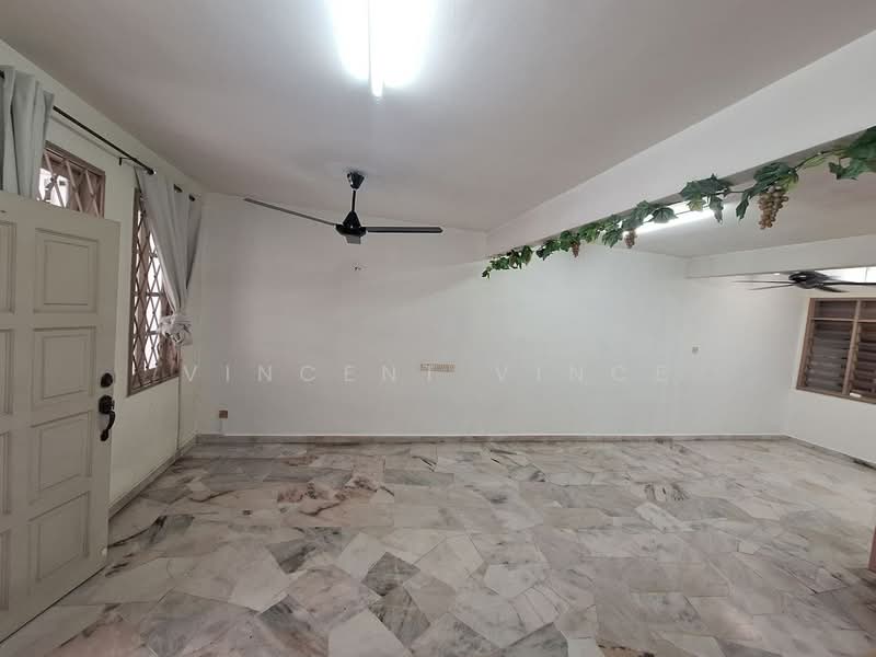 Rumah Teres 2 Tingkat untuk Disewa di Taman Bukit Belimbing (Balakong) - Vincent Vince - Living Room - PropertyGuru.com.my