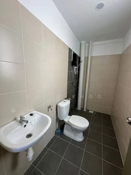 Condominium for Rent at Meru Heights Residences @ Scientex Meru - Qazin Khoo - Bathroom - PropertyGuru.com.my