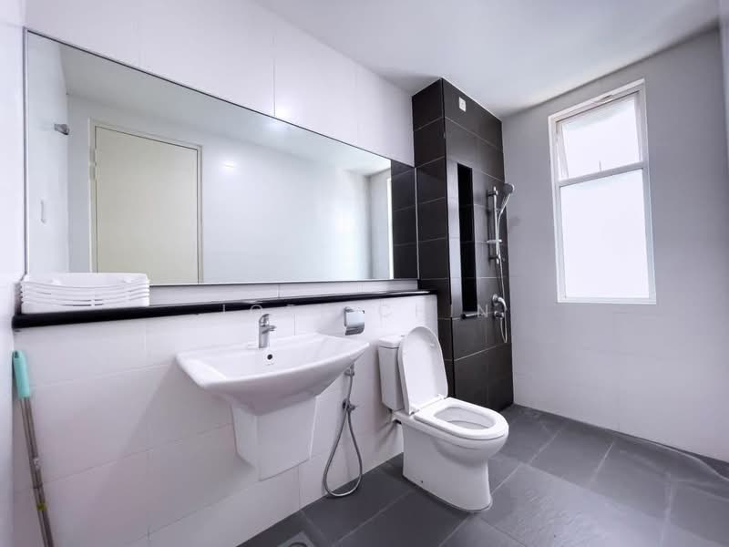 Bungalow for Rent in Taman Desa Tebrau (Tebrau) - Joey Chin - Bathroom - PropertyGuru.com.my