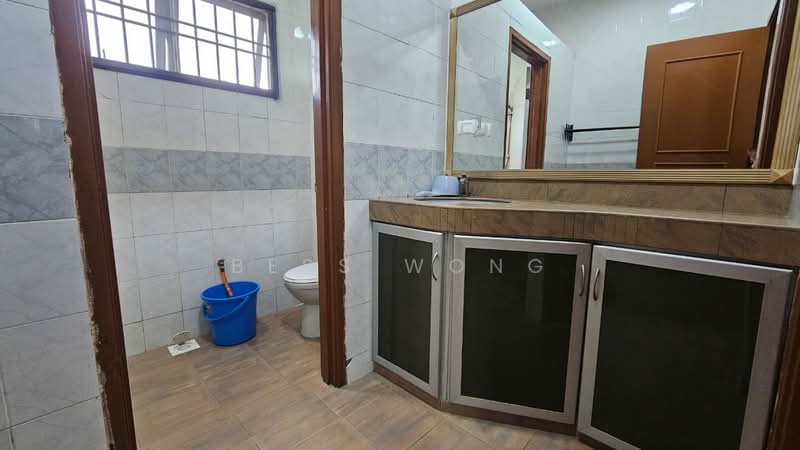 2-storey Terraced House for Rent in Taman Pelangi Indah (Ulu Tiram) - Bess Wong - Bathroom - PropertyGuru.com.my