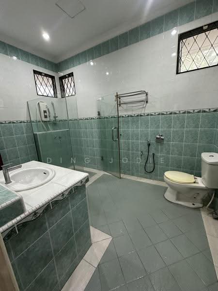 Bungalow House untuk Dijual di Taman Bukit Kaya (Seremban) - Ding Jodie - Bathroom - PropertyGuru.com.my