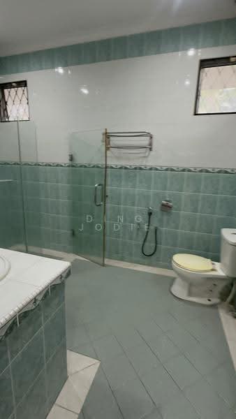 Bungalow House untuk Dijual di Taman Bukit Kaya (Seremban) - Ding Jodie - Bathroom - PropertyGuru.com.my