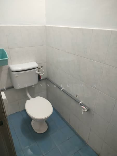 Flat for Rent at Sri Bayu - Sharrvin Vin - Bathroom - PropertyGuru.com.my