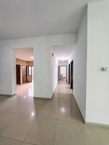Apartment for Rent at Orchid View Luxury Apartment - Josephine Yew - Corridor - PropertyGuru.com.my