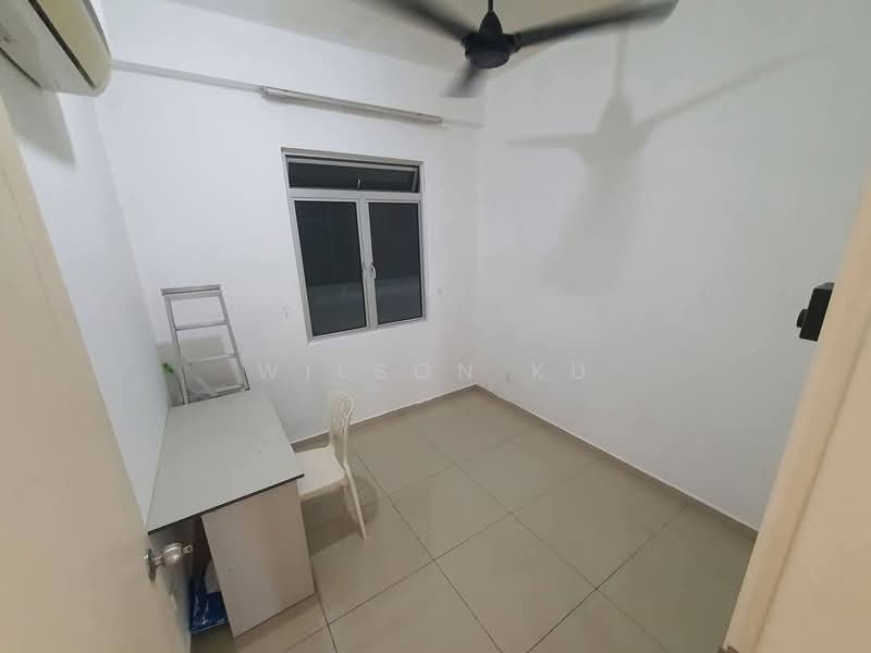 Condominium for Sale at Fairway Suites - Wilson Ku - Study - PropertyGuru.com.my