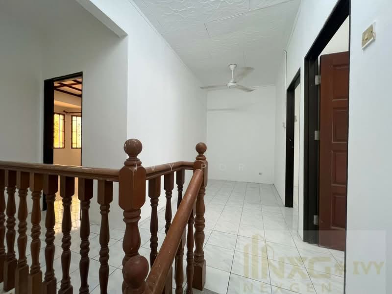 2-storey Terraced House for Rent in Bandar Bukit Tinggi (Klang) - Ivy Por - Corridor - PropertyGuru.com.my