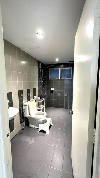 Service Residence for Sale at Koi Kinrara - Andy Gan - Bathroom - PropertyGuru.com.my