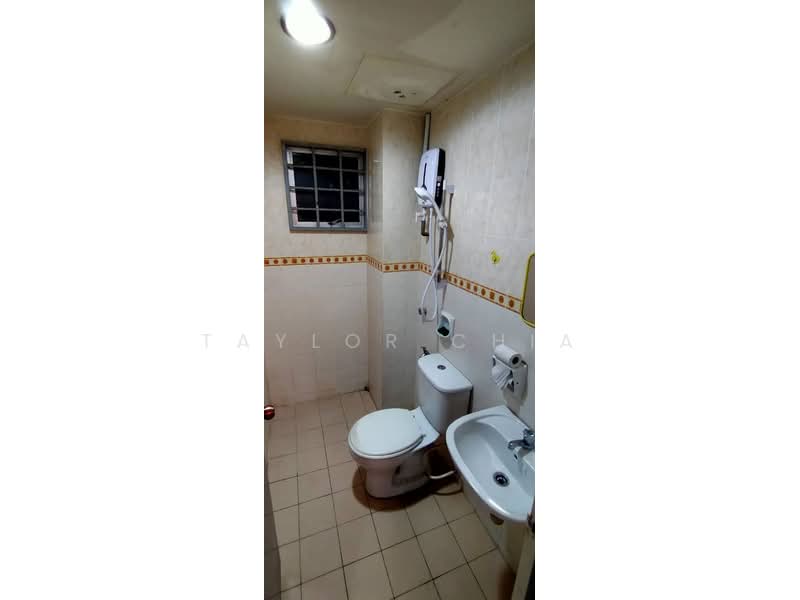 Apartment for Sale at Desa Saujana - Taylor Chia - Bathroom - PropertyGuru.com.my
