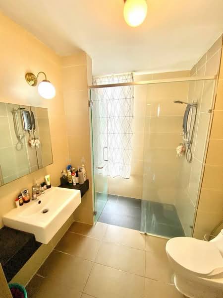 Servis Apartment untuk Disewa di LakePark Residence @ KL North - Hasniza Ibrahim - Bathroom - PropertyGuru.com.my