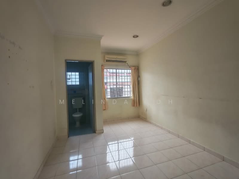 2-storey Terraced House for Sale in Bandar Sungai Long (Selangor) - Melinda Goh - Bathroom - PropertyGuru.com.my