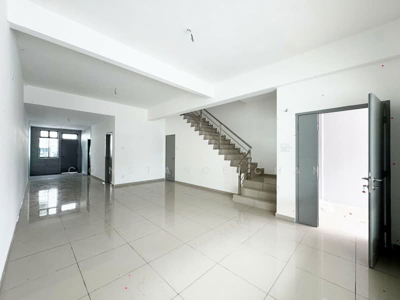 2-storey Terraced House for Sale in Taman Bestari Indah (Ulu Tiram) - Constance Chan - Interior - PropertyGuru.com.my