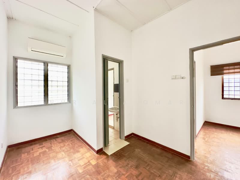 2-storey Terraced House for Sale in Sungai Buloh (Selangor) - Nur Alia Omar - Interior - PropertyGuru.com.my