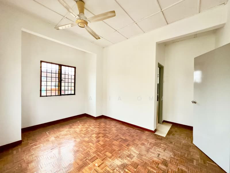 2-storey Terraced House for Sale in Sungai Buloh (Selangor) - Nur Alia Omar - Interior - PropertyGuru.com.my