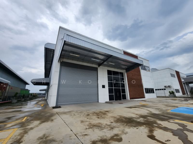 Detached Factory for Rent in Puncak Alam (Selangor) - Chow Kok Toong - Exterior - PropertyGuru.com.my
