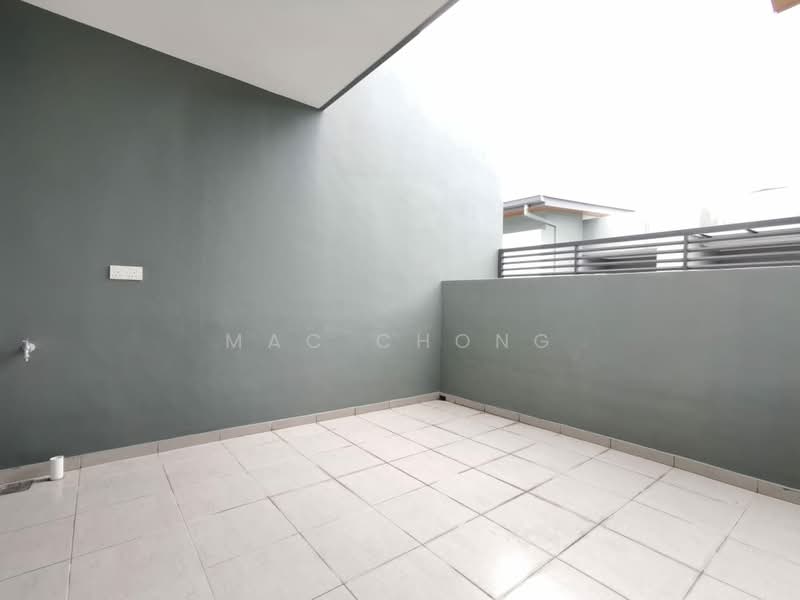 Semi-Detached House for Rent in Kajang (Selangor) - Mac Chong - Balcony - PropertyGuru.com.my