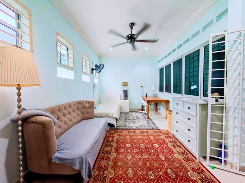1-storey Terraced House for Sale in Ampang (Selangor) - Hani Hamzah - Living Room - PropertyGuru.com.my