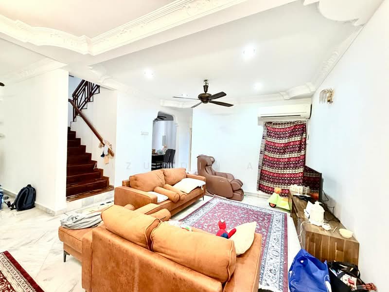 Rumah Teres 2 Tingkat untuk Dijual di Bandar Kinrara Seksyen 2 (Bandar Kinrara) - Aizuddin Ali - Living Room - PropertyGuru.com.my