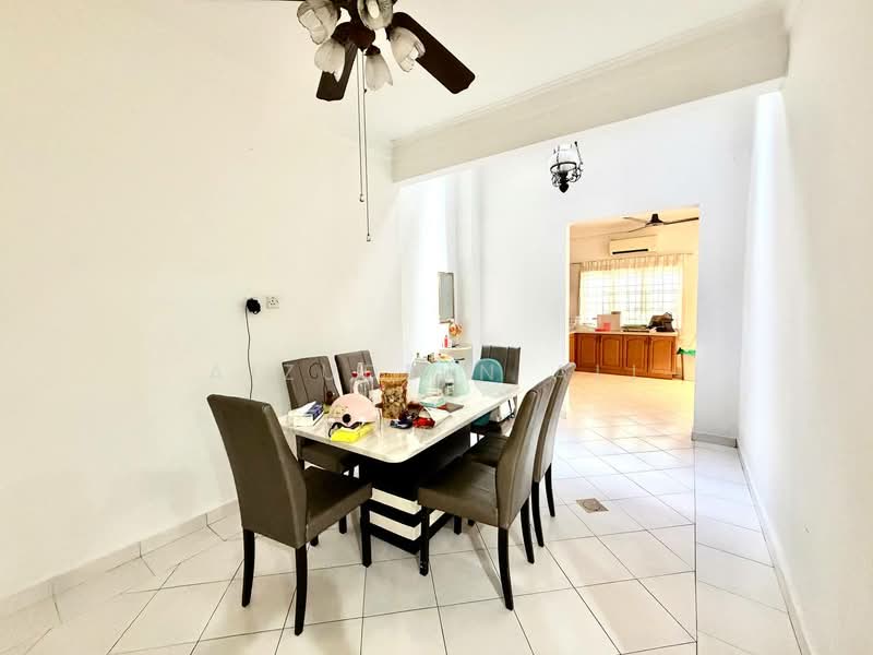 Rumah Teres 2 Tingkat untuk Dijual di Bandar Kinrara Seksyen 2 (Bandar Kinrara) - Aizuddin Ali - Dining Room - PropertyGuru.com.my