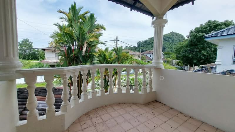 Rumah Banglo untuk Dijual di Bandar Baru Tambun (Tambun) - Qazin Khoo - Balcony - PropertyGuru.com.my