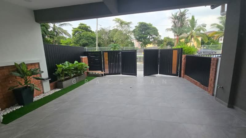 Rumah Teres 2 Tingkat untuk Dijual di Bandar Sungai Long (Selangor) - Grace Tan - Exterior - PropertyGuru.com.my