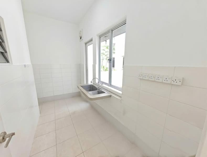 Semi-Detached House for Rent in Tropicana Heights (Kajang) - Mac Chong - Kitchen - PropertyGuru.com.my