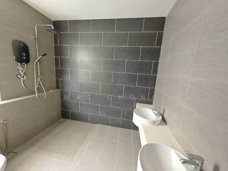 Rumah Berkembar untuk Disewa di Tropicana Heights (Kajang) - Mac Chong - Bathroom - PropertyGuru.com.my
