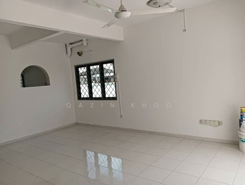 Rumah Teres 2 Tingkat untuk Dijual di Taman Cempaka (Ipoh) - Qazin Khoo - Living Room - PropertyGuru.com.my