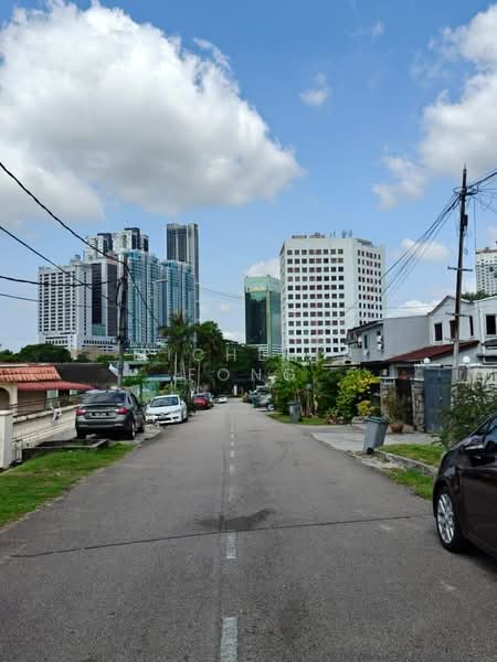 Rumah Berkembar untuk Dijual di Taman Pelangi (Johor Bahru) - Michelle Fong - Exterior - PropertyGuru.com.my