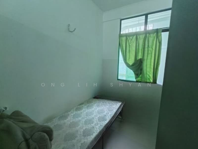 2-storey Terraced House for Sale in Bandar Seri Alam (Masai) - Ong Lih Shyan - Bedroom - PropertyGuru.com.my