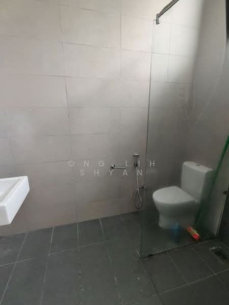 2-storey Terraced House for Sale in Bandar Seri Alam (Masai) - Ong Lih Shyan - Bathroom - PropertyGuru.com.my