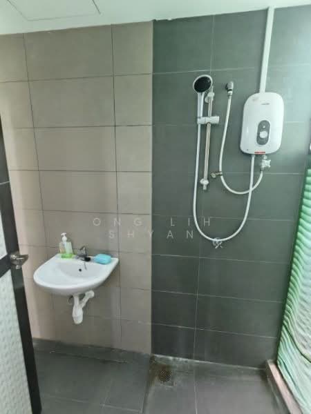 2-storey Terraced House for Sale in Bandar Seri Alam (Masai) - Ong Lih Shyan - Bathroom - PropertyGuru.com.my