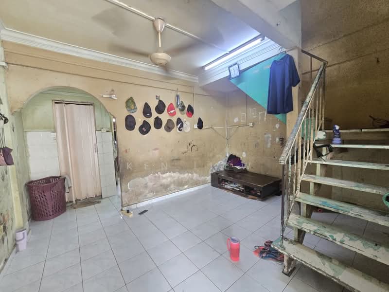 Rumah Teres 2 Tingkat untuk Dijual di Senai (Kulai) - Ken Liew - Living Room - PropertyGuru.com.my