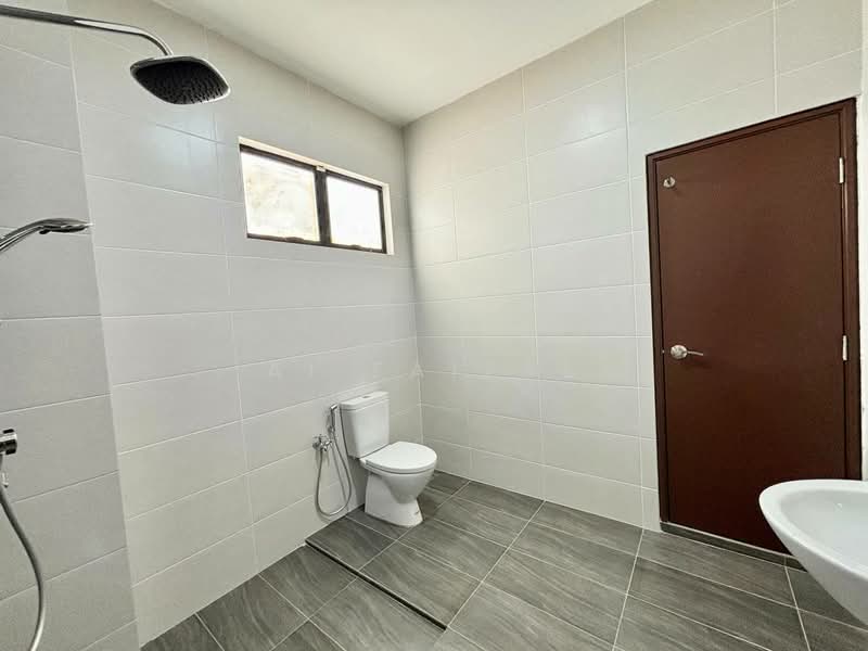 2-storey Terraced House for Sale in Alam Impian (Shah Alam) - Ai Faizal - Bathroom - PropertyGuru.com.my