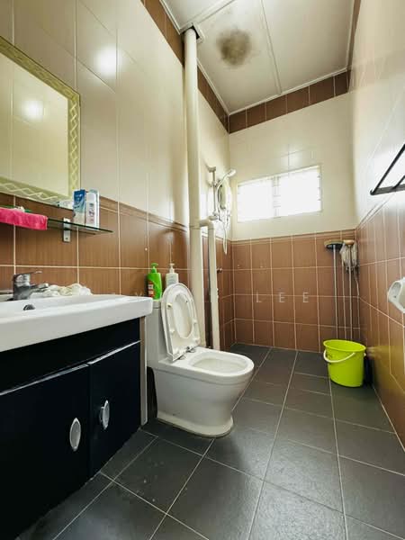 Rumah Teres untuk Dijual di BANDAR PUCHONG JAYA (Puchong) - Jayden Lee - Bathroom - PropertyGuru.com.my