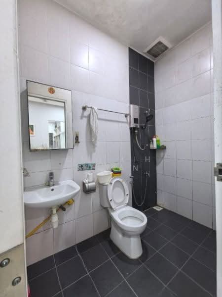 Rumah Teres 1 Tingkat untuk Dijual di Pekan Nenas (Johor) - Ong Lih Shyan - Bathroom - PropertyGuru.com.my