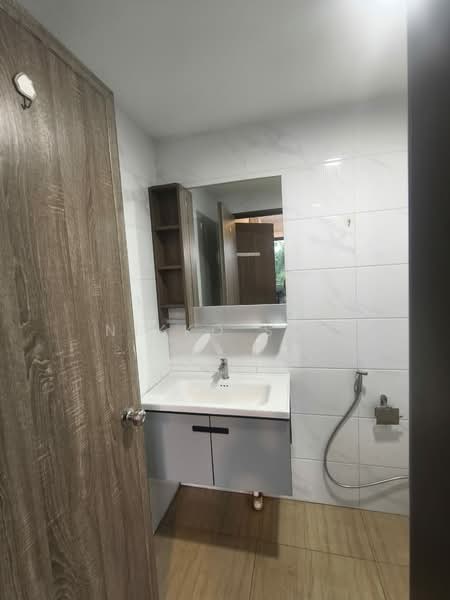 Service Residence for Rent at Country Garden Central Park - Nikko Soh - Bathroom - PropertyGuru.com.my