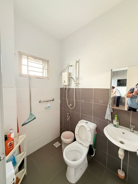 2-storey Terraced House for Sale in Setia Tropika (Johor Bahru) - JOANNE YONG - Bathroom - PropertyGuru.com.my