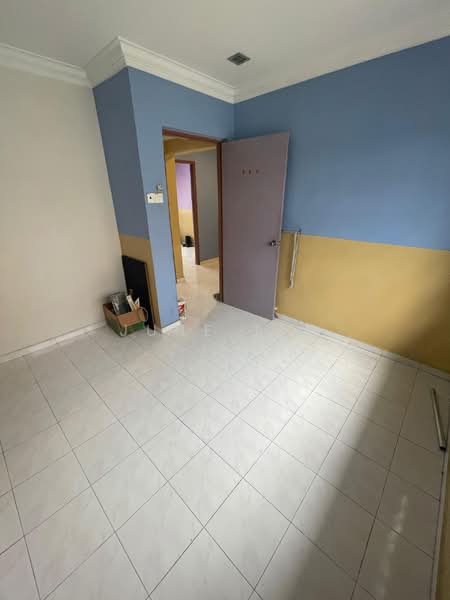 Flat for Sale at Rumah Pangsa Permas Jaya - June Teo - Interior - PropertyGuru.com.my
