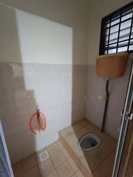2-storey Terraced House for Sale in Taman Scientex Pasir Gudang (Pasir Gudang) - Yvonne Lim - Bathroom - PropertyGuru.com.my