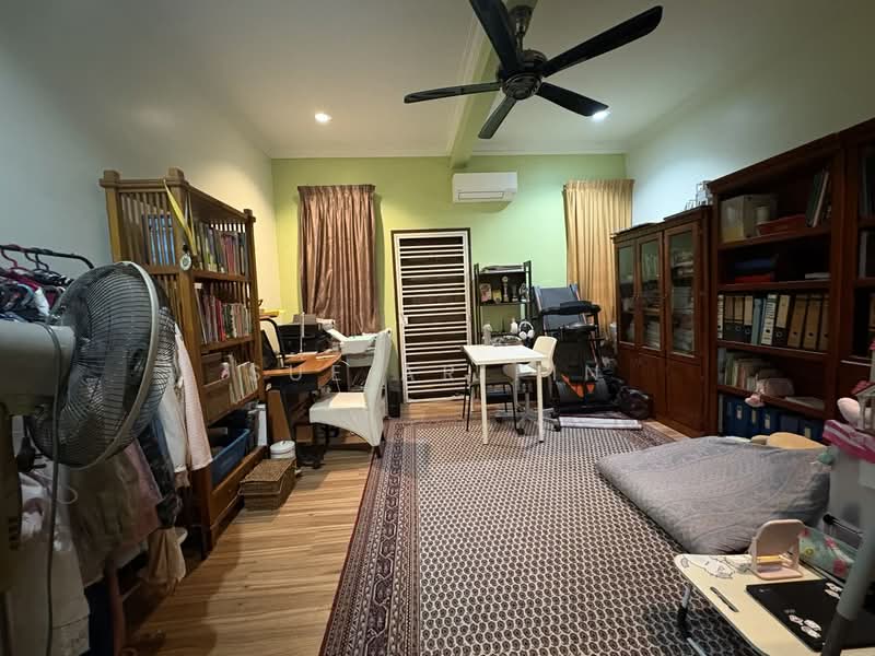 Bungalow for Sale in Taman Puncak Perdana (Shah Alam) - Sue Arifin - Study - PropertyGuru.com.my