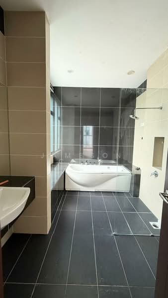 Semi-Detached House for Sale in Taman Nusa Bestari (Iskandar Puteri (Nusajaya)) - Jameson Choo - Bathroom - PropertyGuru.com.my