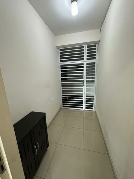Condominium for Rent at Fairway Suites - Jin Teok - Entrance - PropertyGuru.com.my