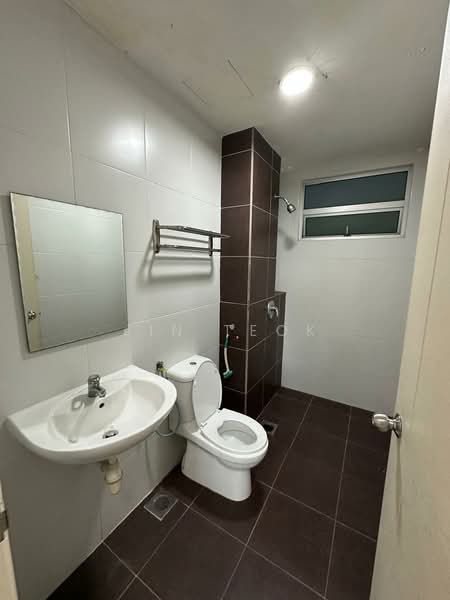 Condominium for Rent at Fairway Suites - Jin Teok - Bathroom - PropertyGuru.com.my